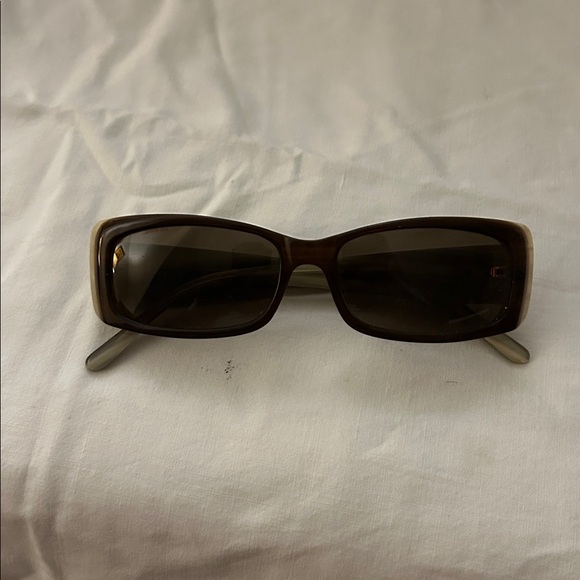 Vera Bradley Two-Tone Sunglasses - Picture 6 of 6